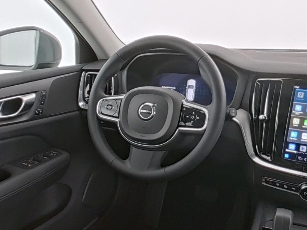 Volvo V60 Cross Country 2023