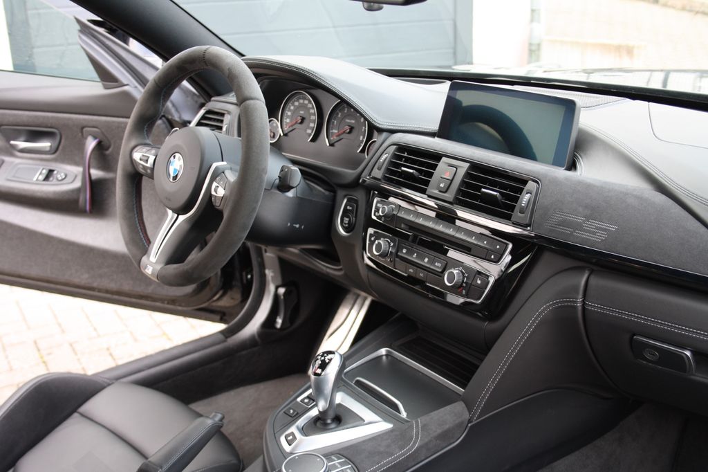 BMW M4 2018