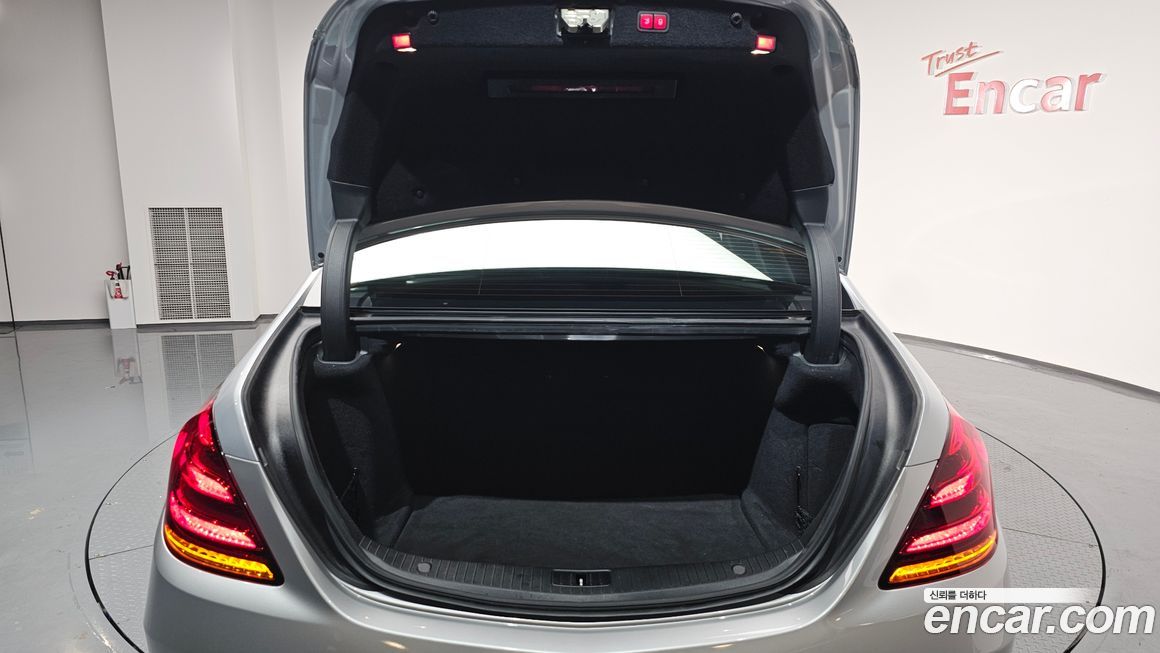 Mercedes-Benz S-Class 2018