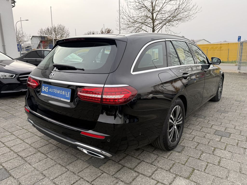 Mercedes-Benz E 200 2023