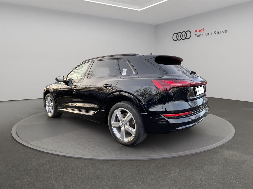 Audi e-tron 2019