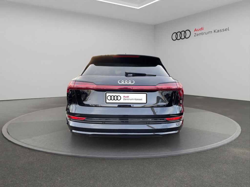 Audi e-tron 2019