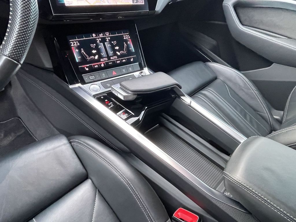 Audi e-tron 2019