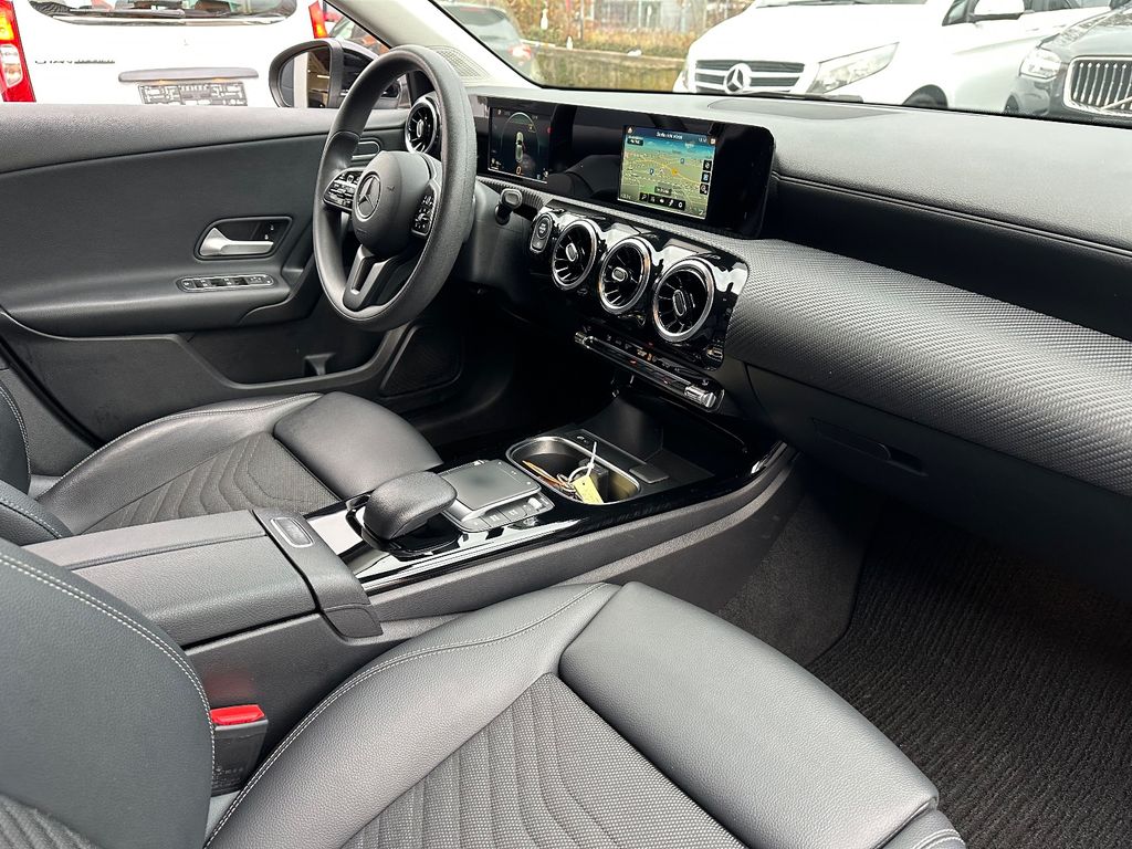 Mercedes-Benz A 180 2021