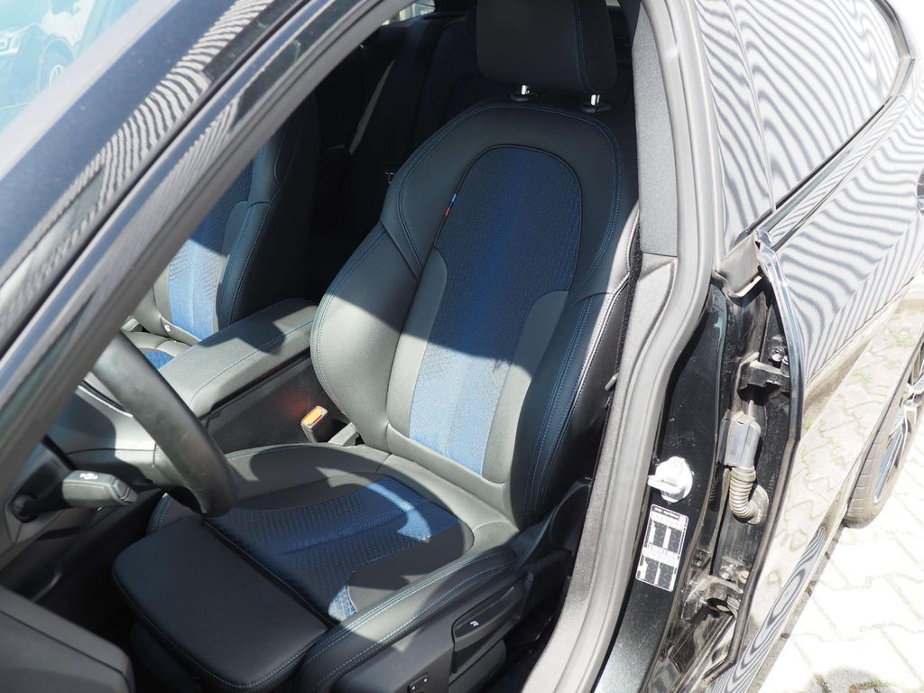 BMW 218 2024