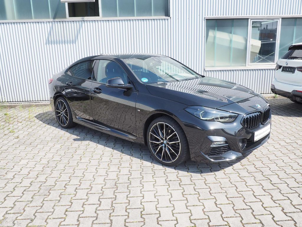 BMW 218 2024