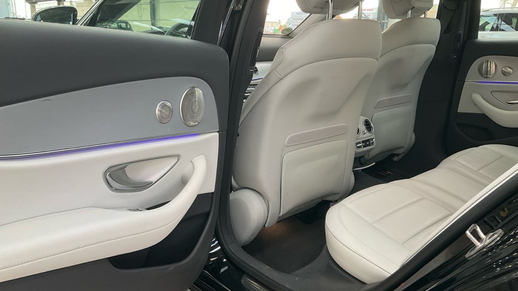 Mercedes-Benz E 300 2022