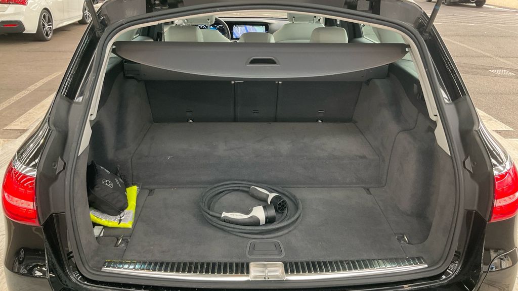 Mercedes-Benz E 300 2022