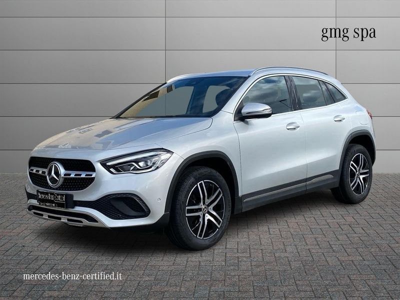 Mercedes-Benz GLA 180 2022