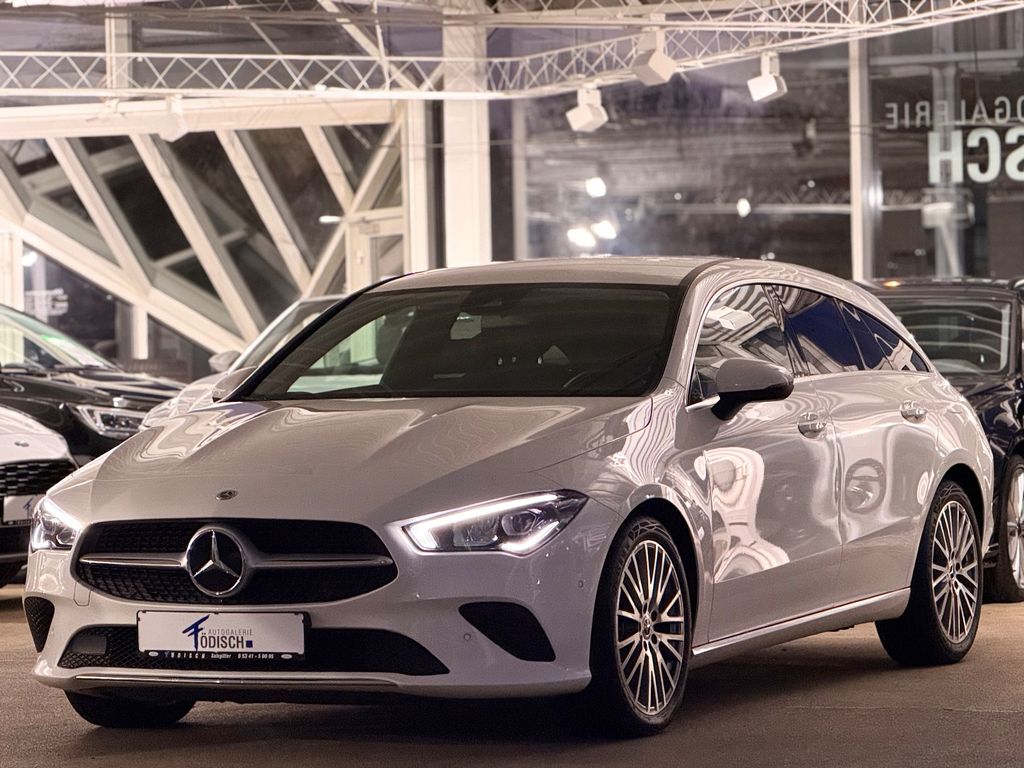 Mercedes-Benz CLA 200 2022