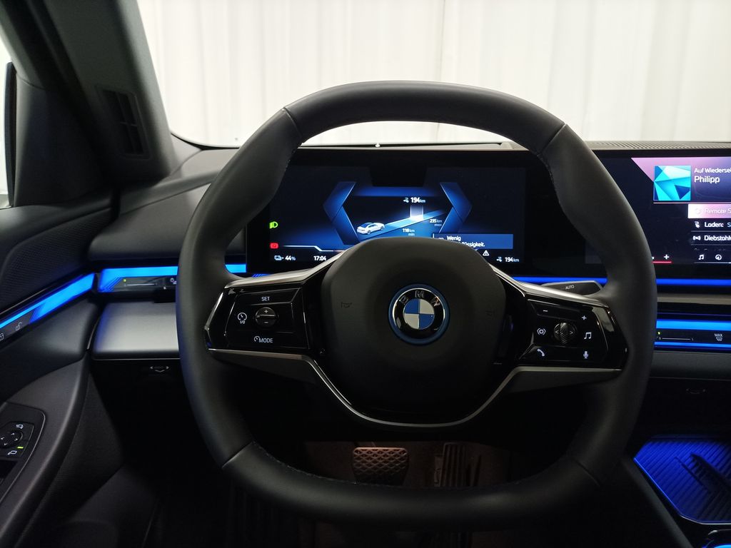 BMW i5 2024