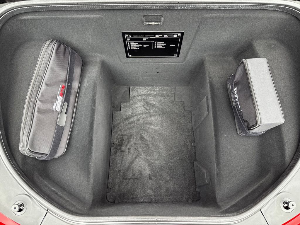 Ferrari 296 GTS 2024