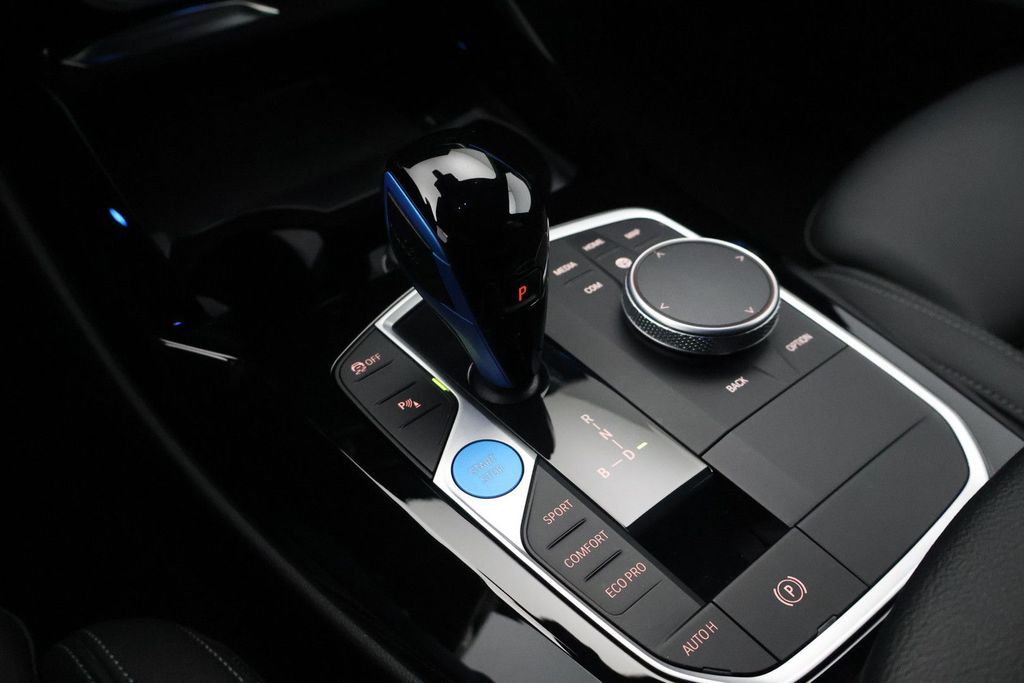 BMW iX3 2022