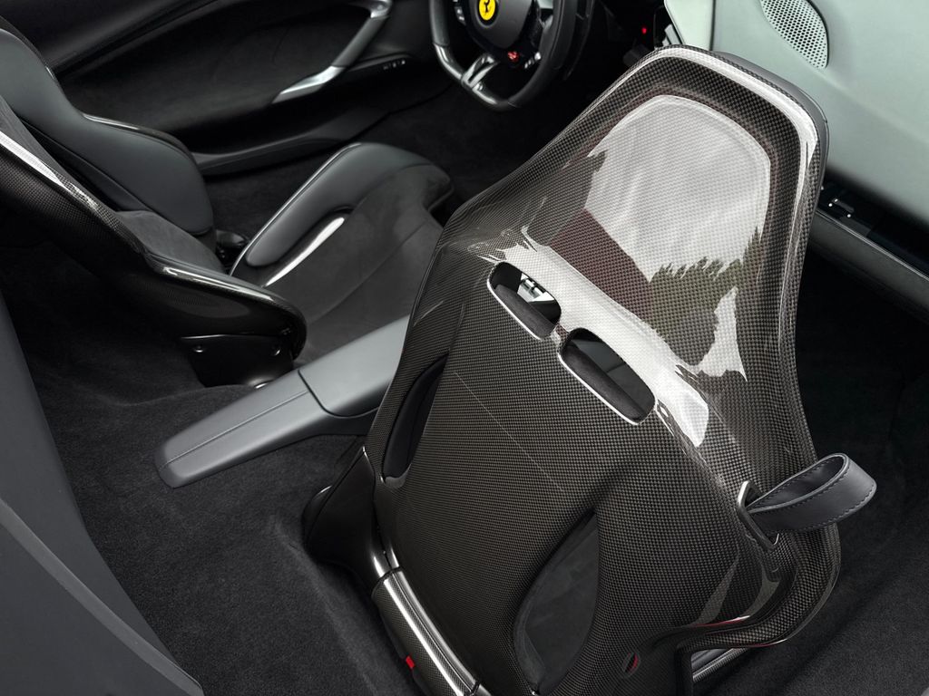 Ferrari 296 GTS 2024