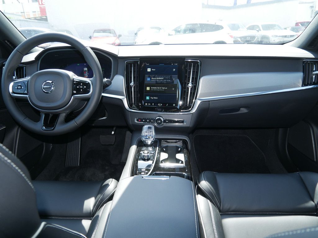 Volvo S90 2025