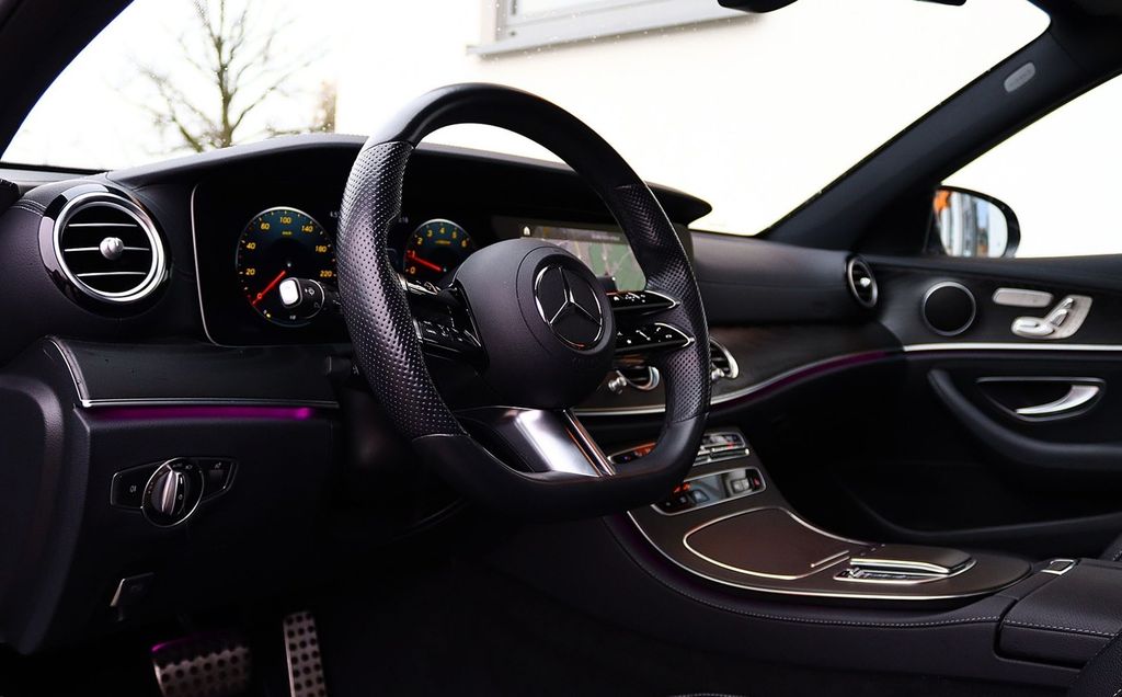 Mercedes-Benz E 300 2022