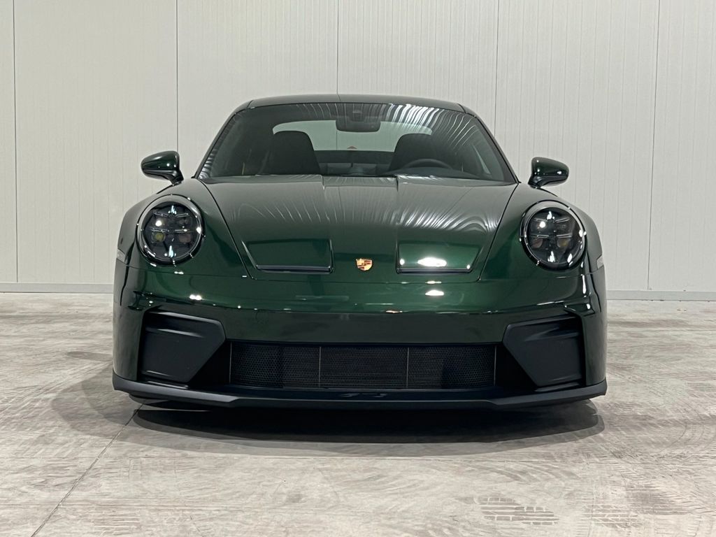 Porsche 992 2025
