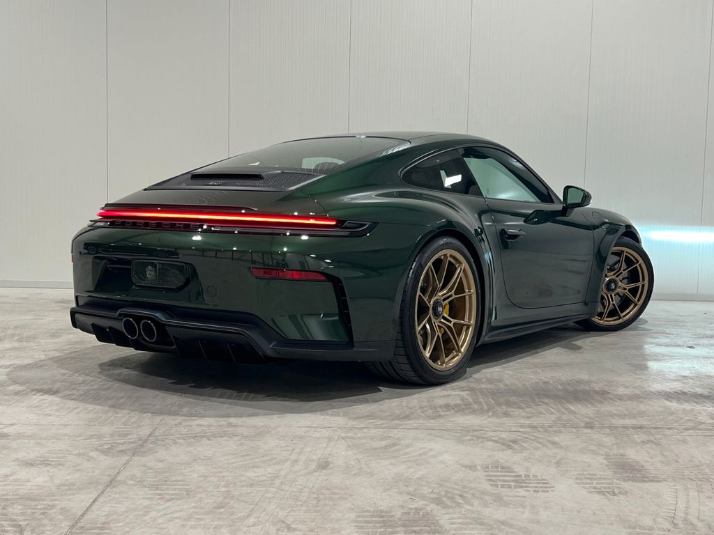 Porsche 992 2025