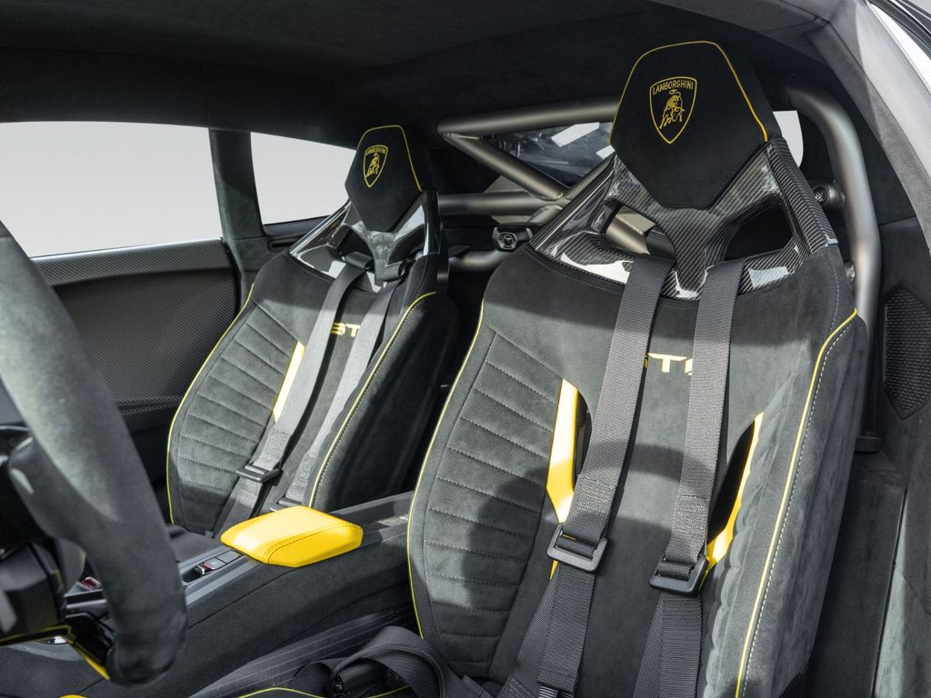 Lamborghini Huracán 2022