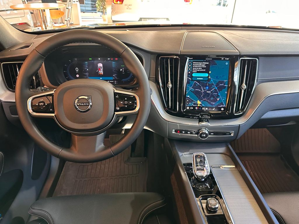 Volvo XC60 2025
