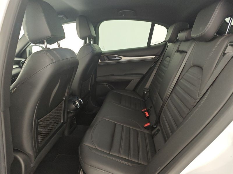 Alfa Romeo Stelvio 2024