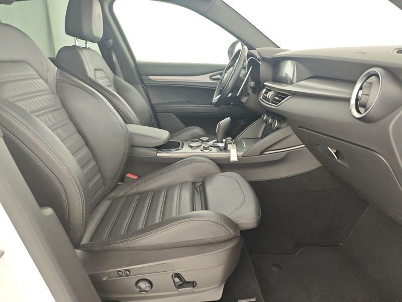 Alfa Romeo Stelvio 2024