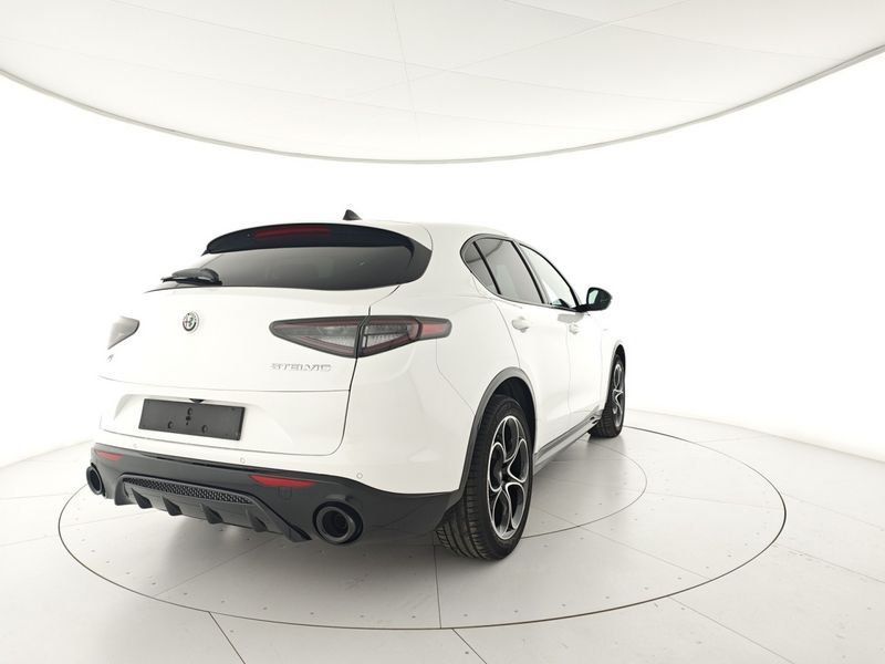 Alfa Romeo Stelvio 2024