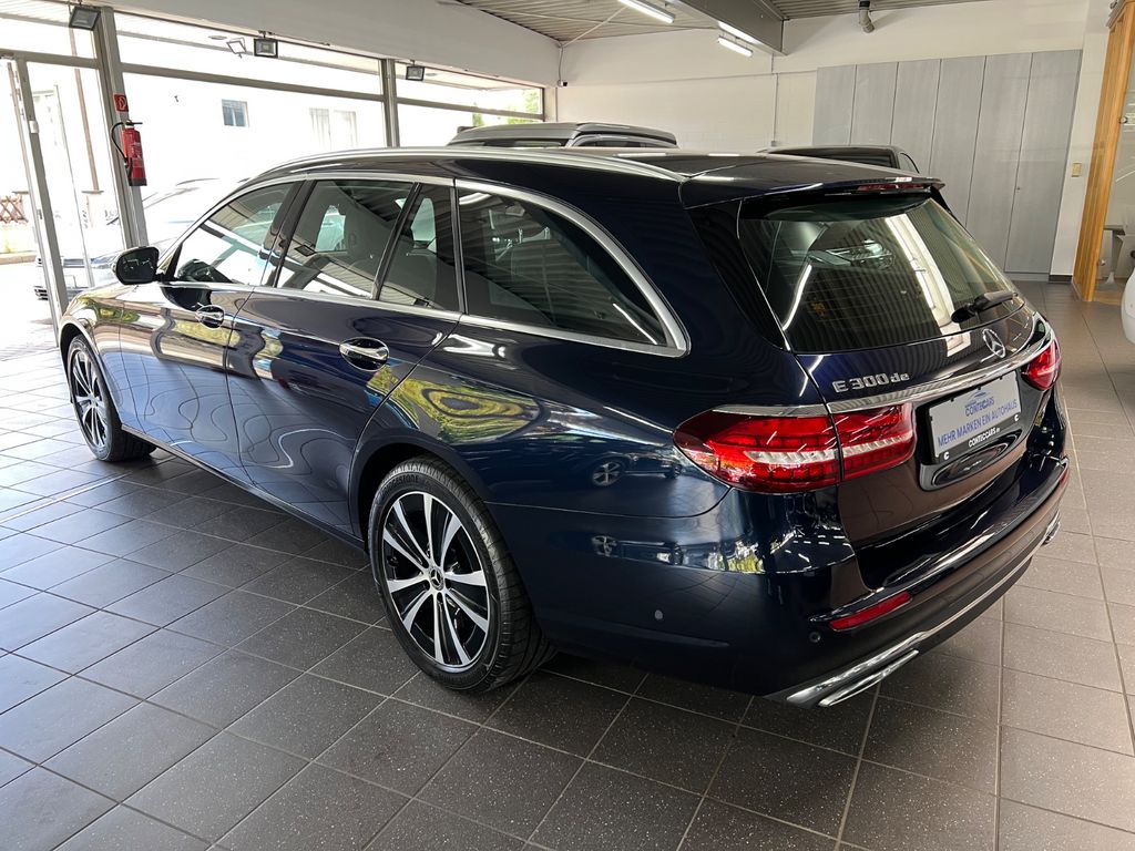 Mercedes-Benz E 300 2021