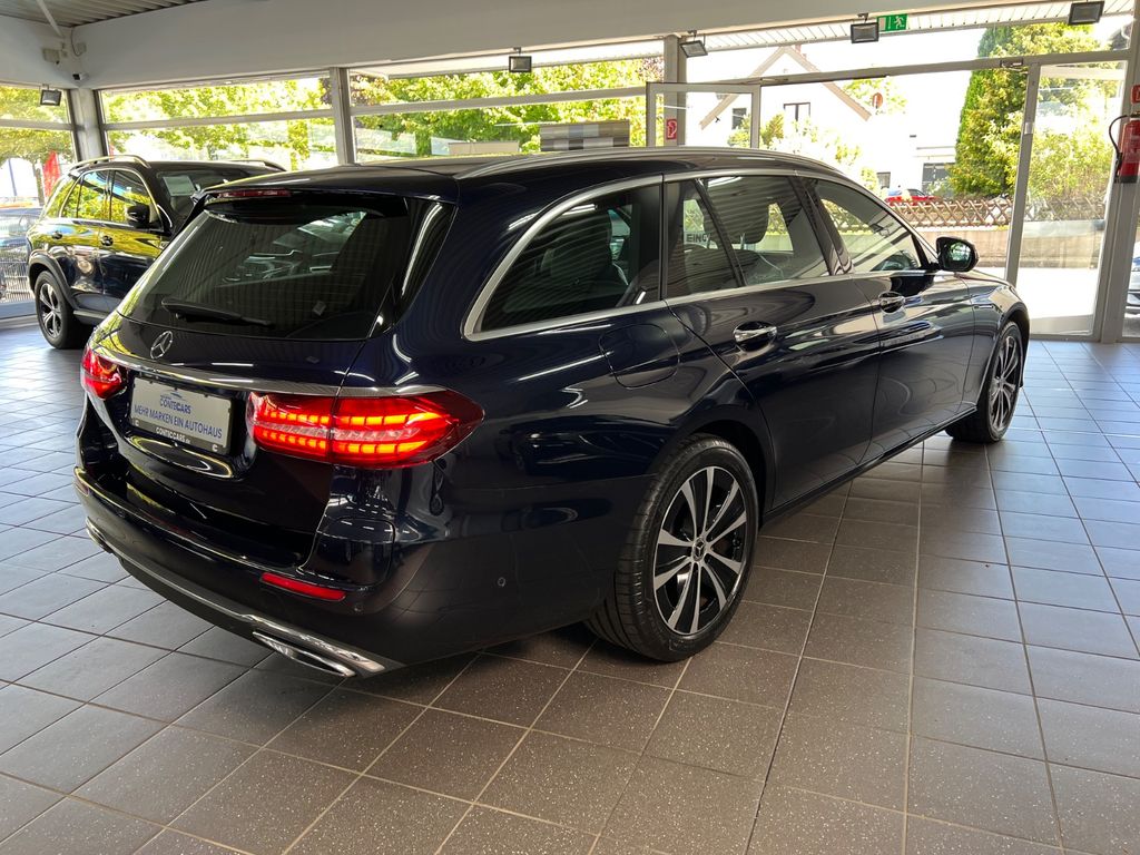 Mercedes-Benz E 300 2021