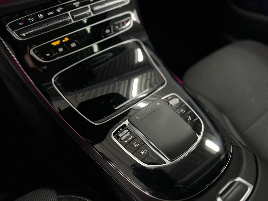 Mercedes-Benz E 300 2021