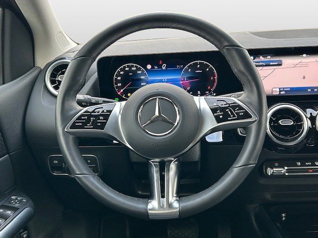 Mercedes-Benz B 180 2024