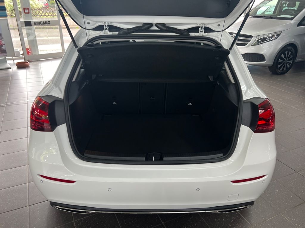 Mercedes-Benz A 180 2023