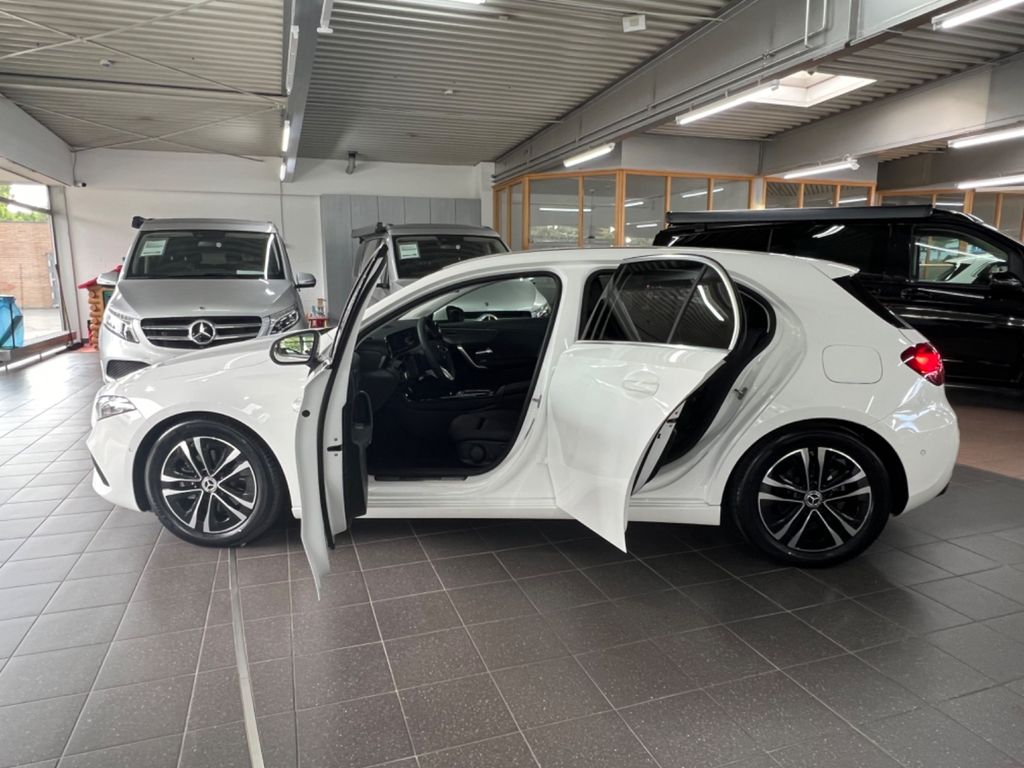 Mercedes-Benz A 180 2023