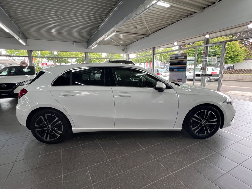 Mercedes-Benz A 180 2023