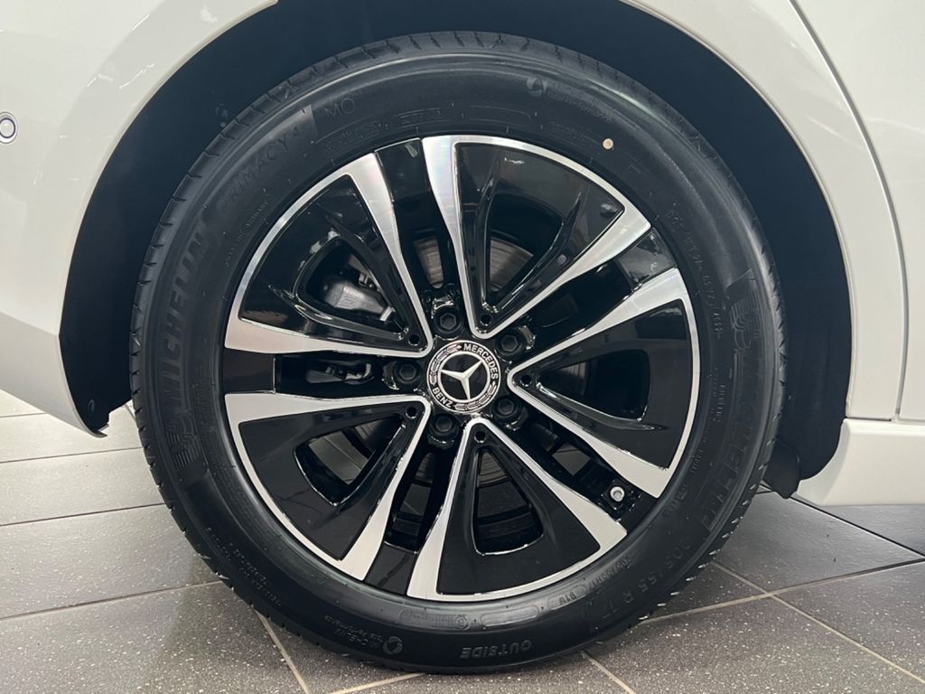 Mercedes-Benz A 180 2023