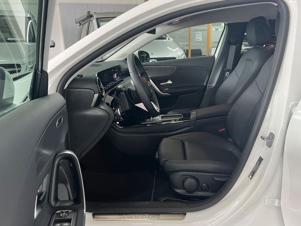 Mercedes-Benz A 180 2023