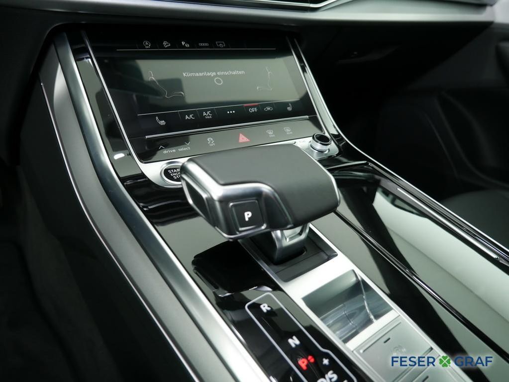 Audi Q8 2025