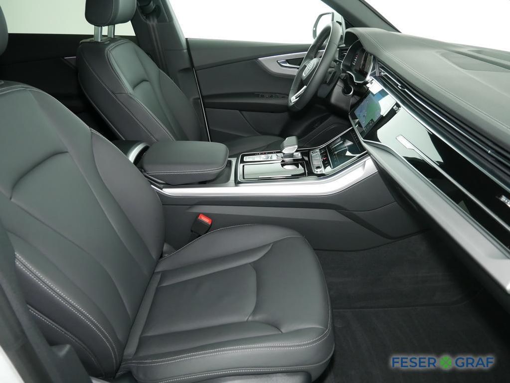 Audi Q8 2025