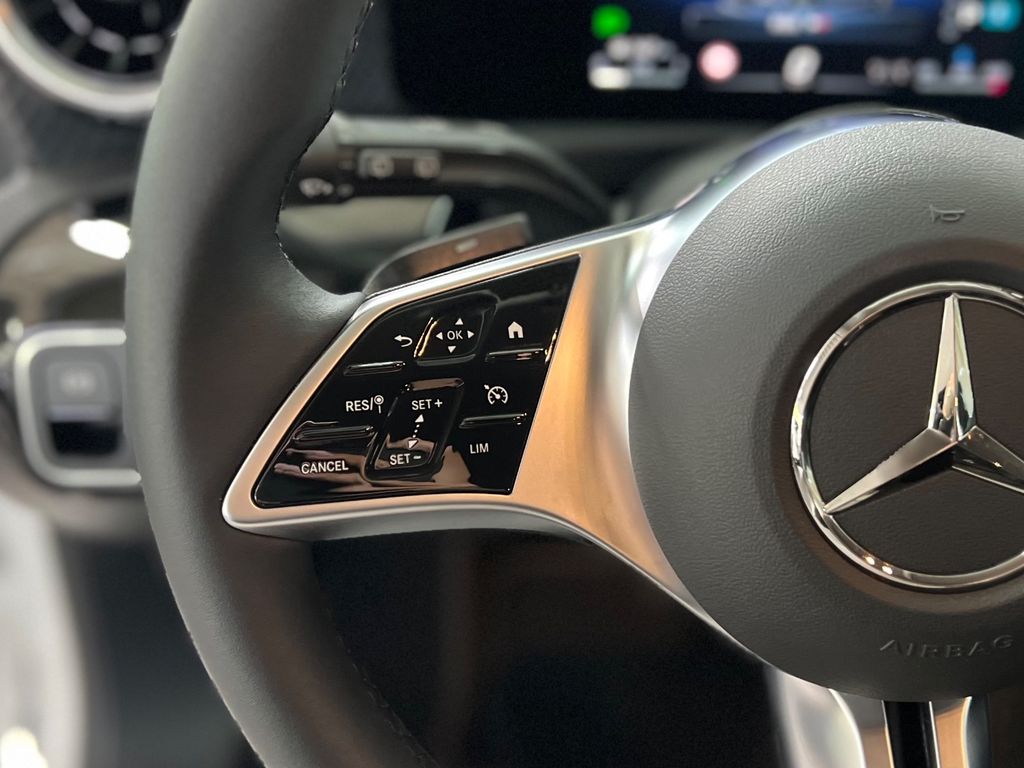 Mercedes-Benz A 180 2023