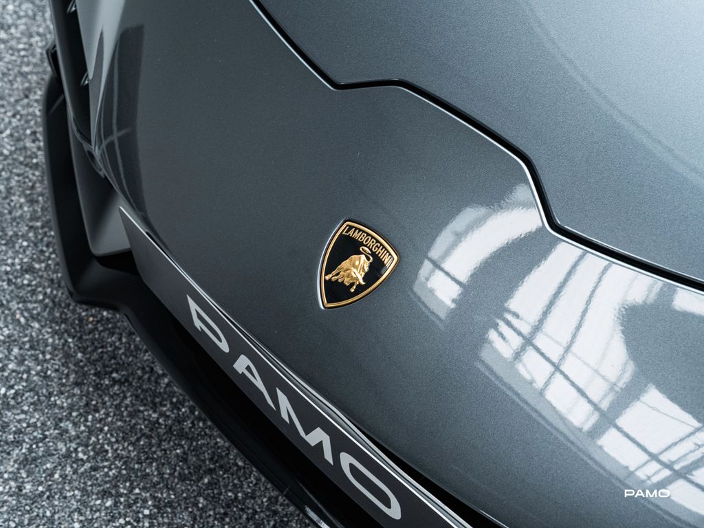 Lamborghini Huracán 2023