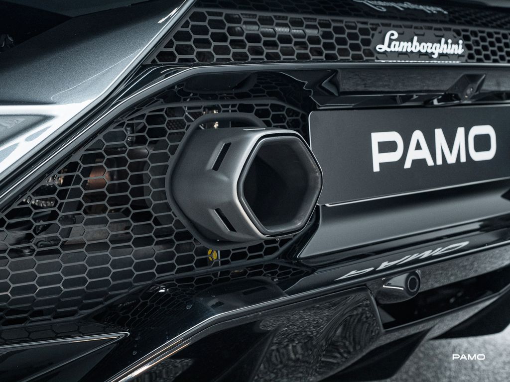 Lamborghini Huracán 2023