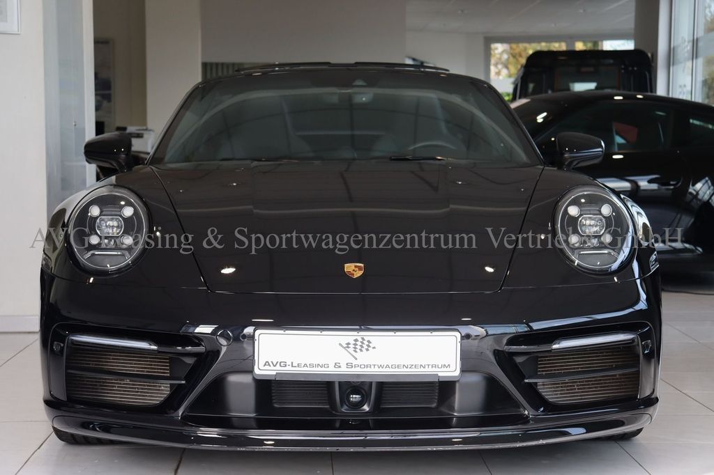 Porsche 992 2021