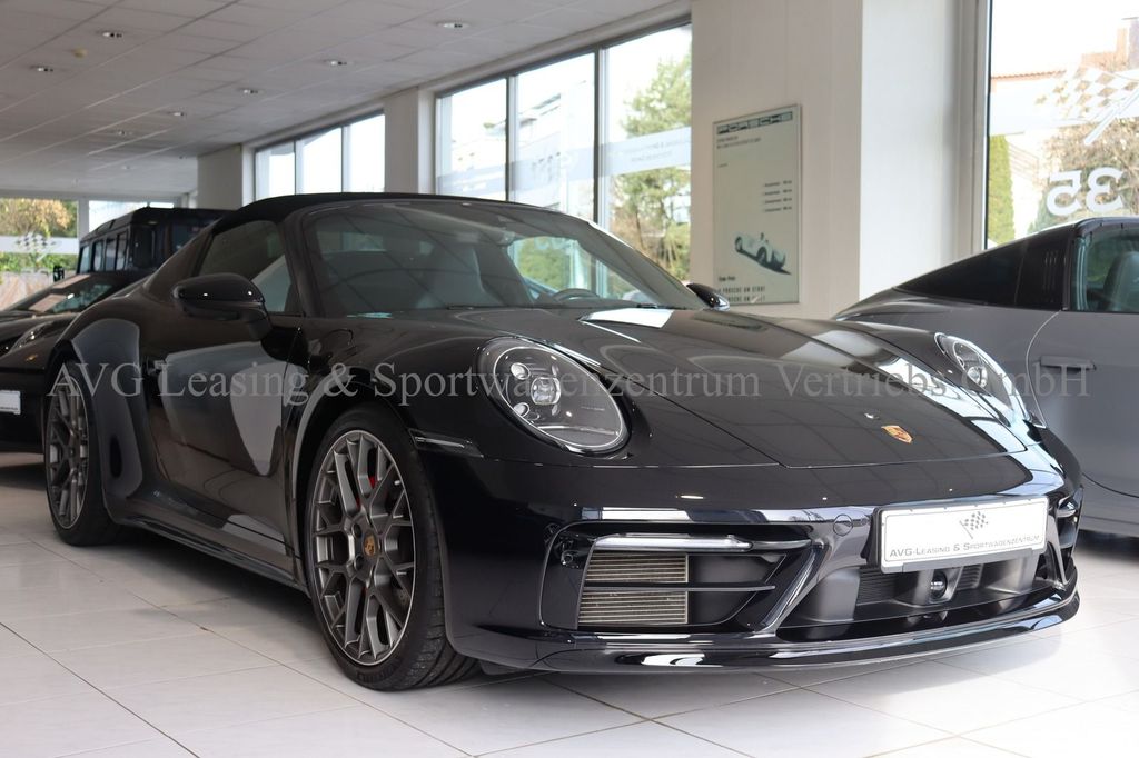 Porsche 992 2021