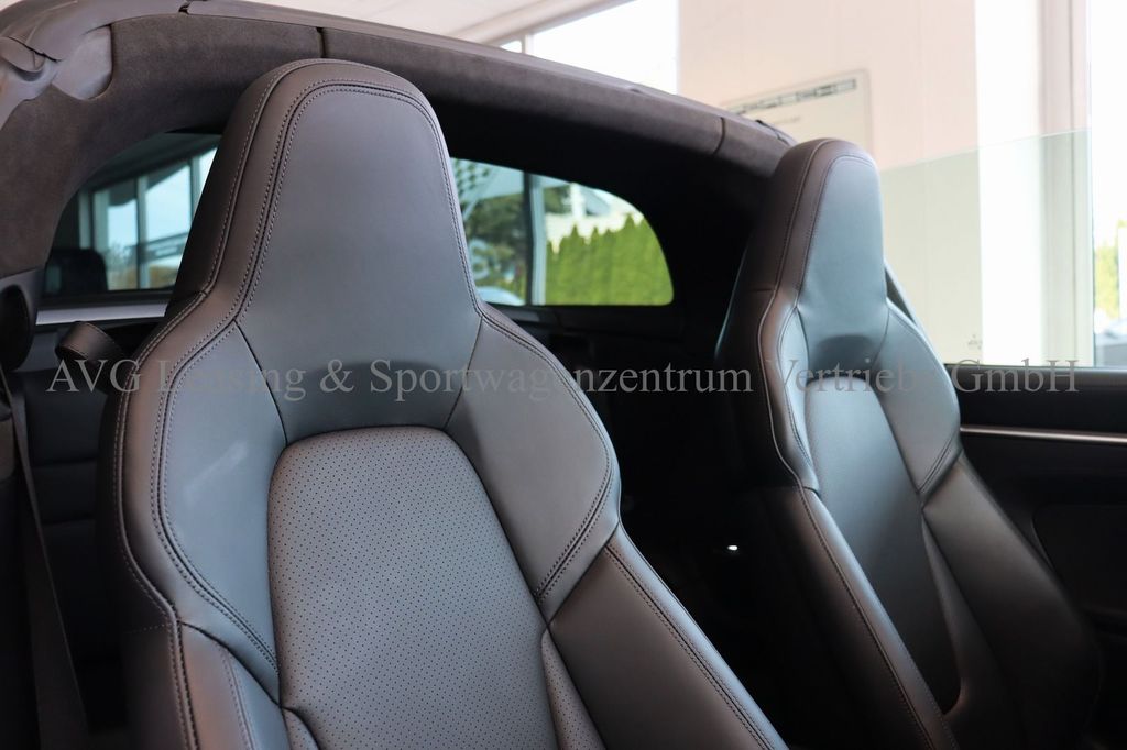 Porsche 992 2021