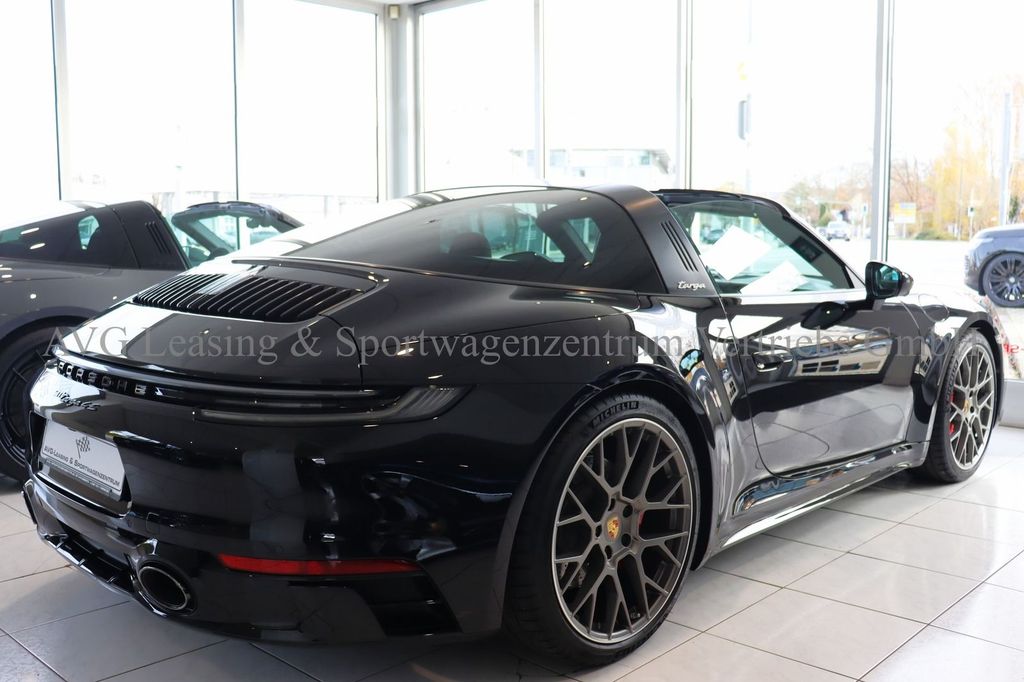 Porsche 992 2021
