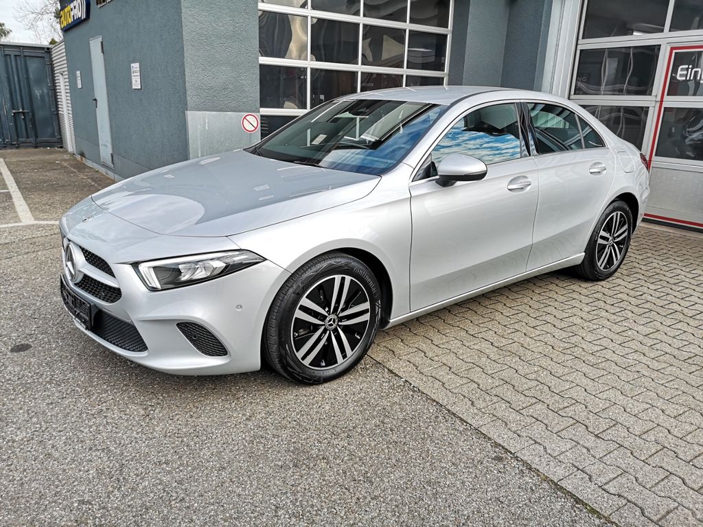 Mercedes-Benz A 180 2023