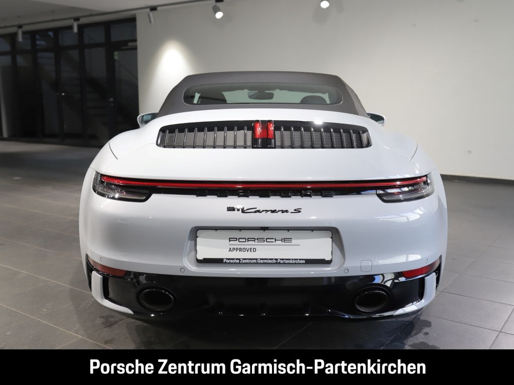 Porsche 992 2023