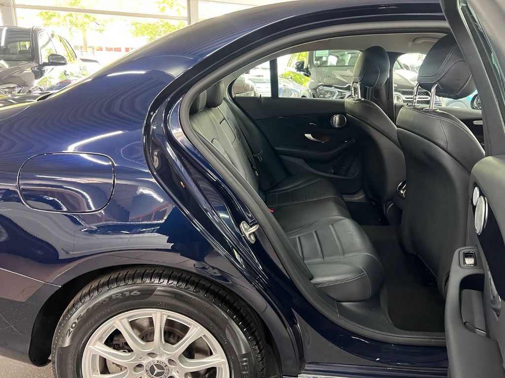 Mercedes-Benz C 200 2021