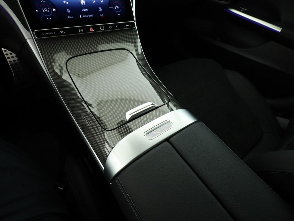 Mercedes-Benz C 220 2025