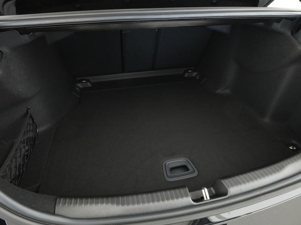 Mercedes-Benz C 220 2025